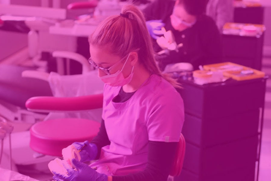 3 Habits of Successful Dental Assistant